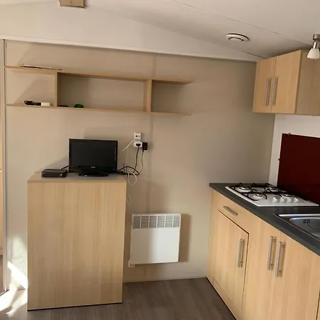 Mobilhome Dans Campsite